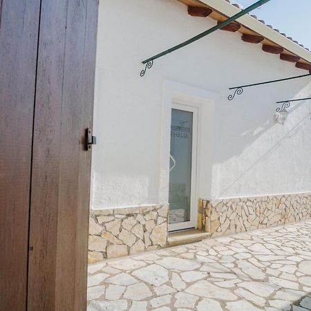 Villa Theodora View Apartments Thalia Айос-Єорйос-Пагон Екстер'єр фото